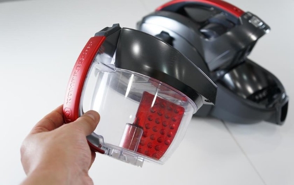  Прахосмукачка с контейнер