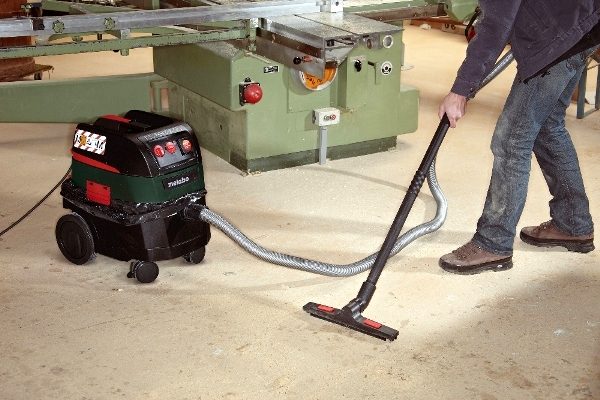  Вакуумно почистване