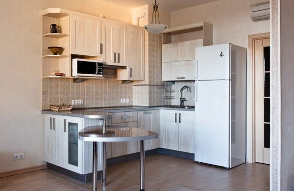  Хладилник в кухнята