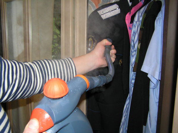  Парен почистващ препарат за почистване на дрехи