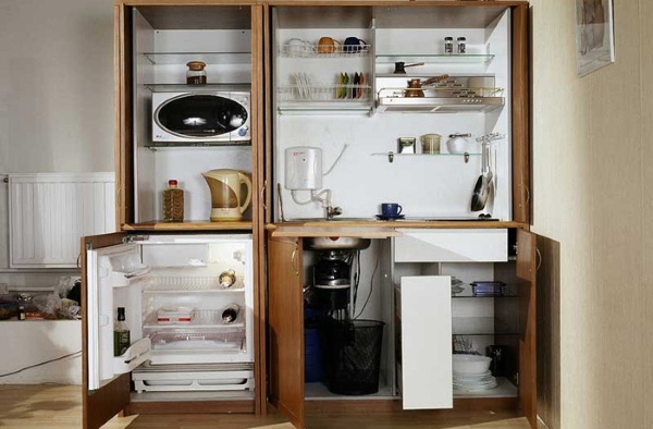  Хладилник с малък кабинет