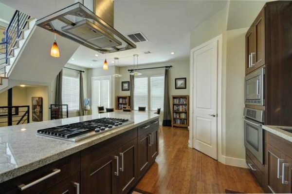  Остров комин