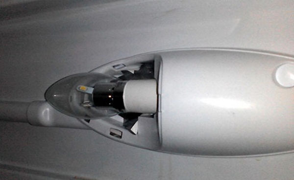  Светеща крушка в хладилника