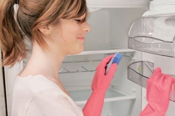  Почистване на хладилника