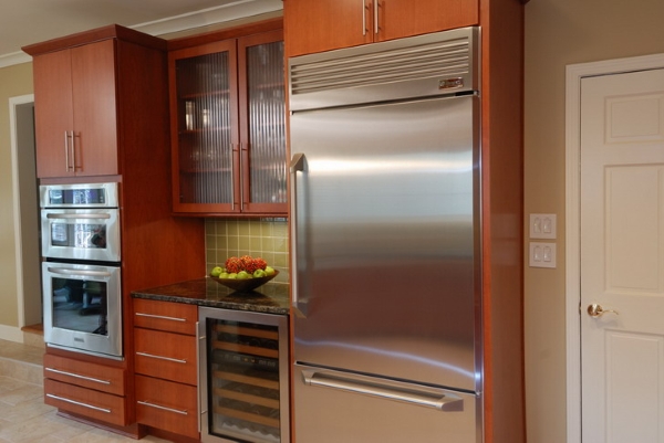  Частично интегриран хладилник