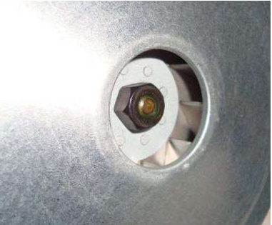  Орех върху работното колело