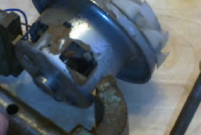  Полусглобен двигател