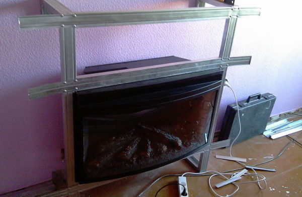   Монтиране на вградена електрическа камина