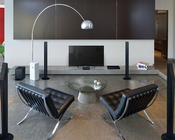 Кино в интериора