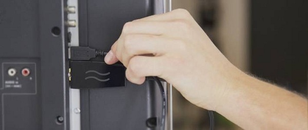  Свържете се с телевизора