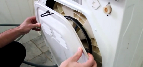  Заден капак