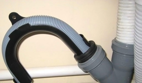 Свържете се с канализацията