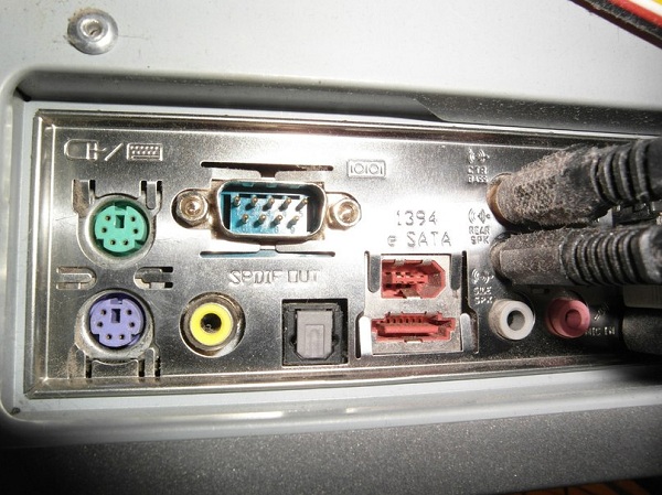  Оптичен вход