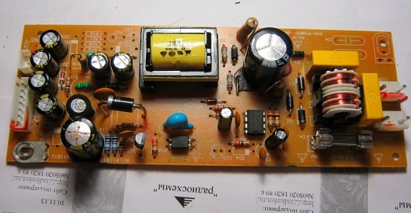  Захранване