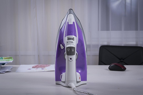  Лилав телефон