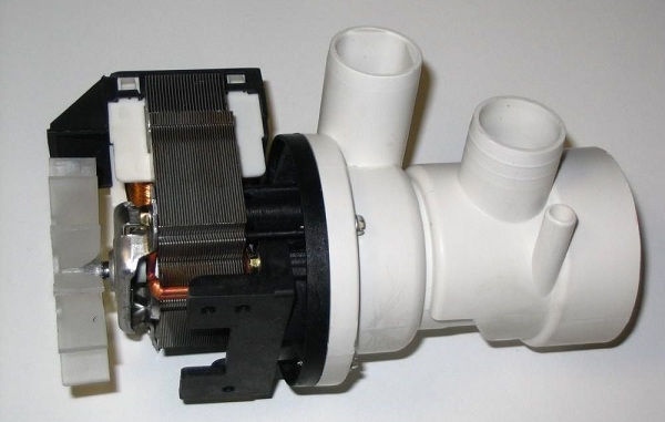  Помпата на пералната машина