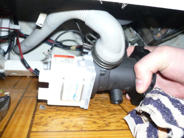  Изтеглете помпата