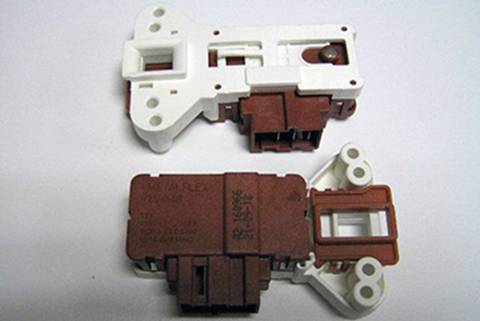  Заключване на люка