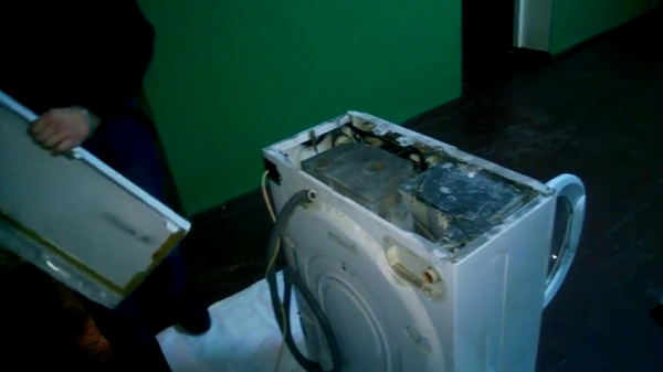  Най-горната корица