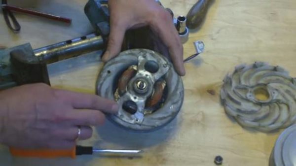  Демонтаж на двигателя