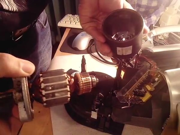  Изваждане на електрически мотор