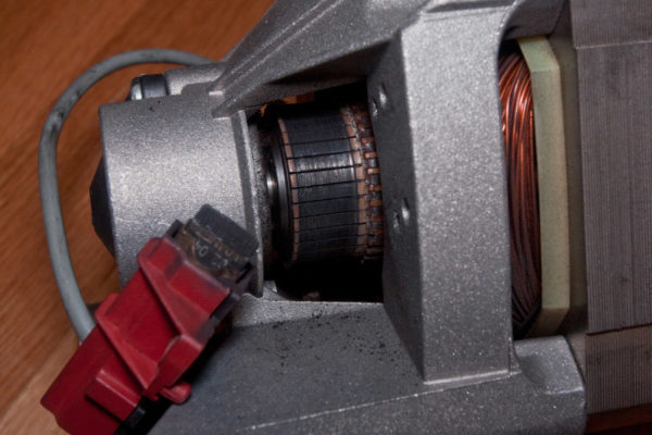  Четките на задвижващия блок паднаха в разочарование