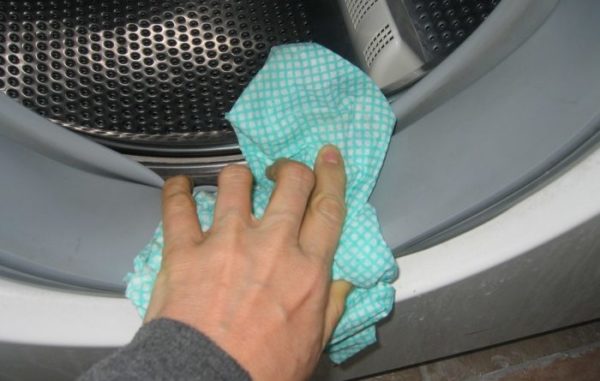  Избършете маншета след края на цикъла