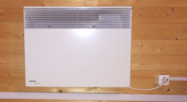  Конвектор на стената