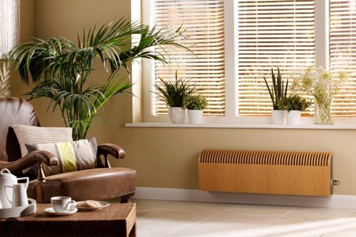  Конвектор под прозореца