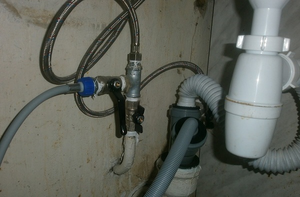  Водна връзка