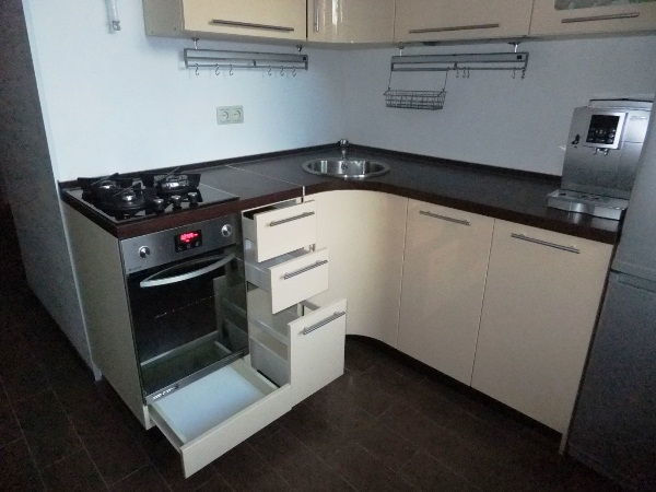  Фурна с широчина 45 см