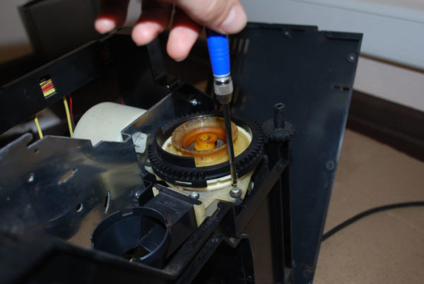  Почистване на филтъра за кафемашината