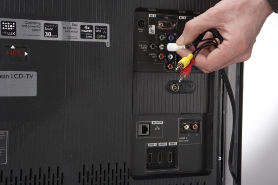  Свържете Vidic с телевизора