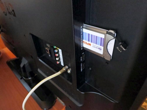  Телевизор с CAM модул