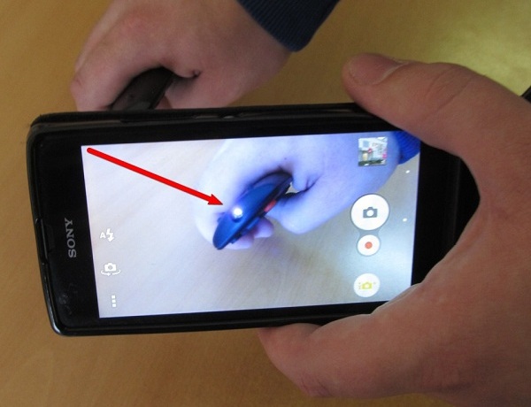  Проверете устройството за дистанционно управление чрез телефона