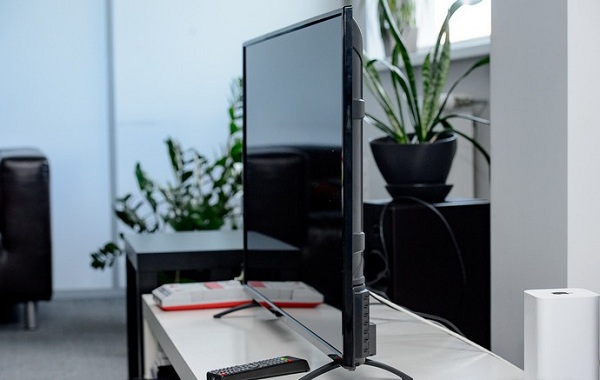 Телевизор плосък