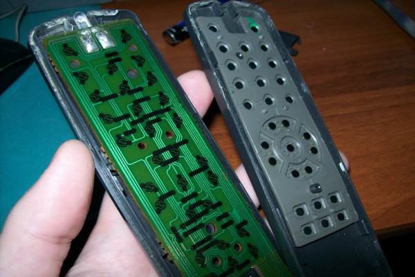  Две парчета дистанционно