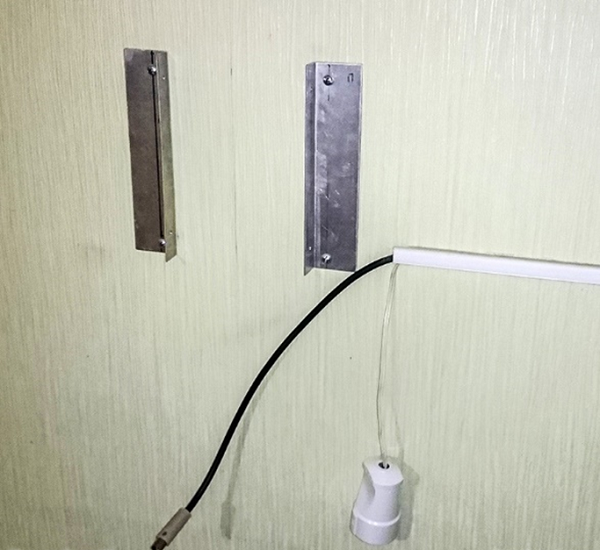 Стенен монтаж