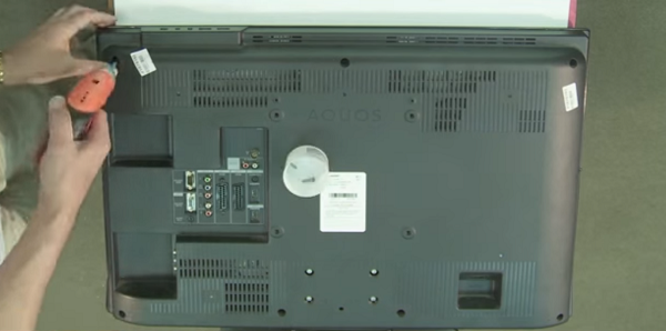  Заден панел