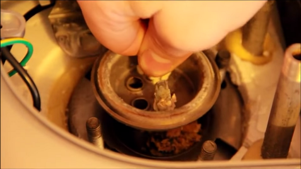  Сваляне на нагревателя на котела