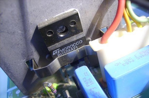  транзистор