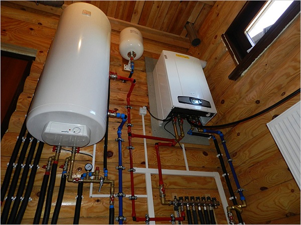  Бойлер на стената