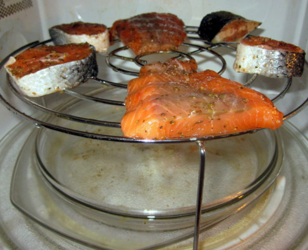  Микровълнова фурна на скара