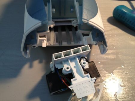  Кафяво електрическо премахване