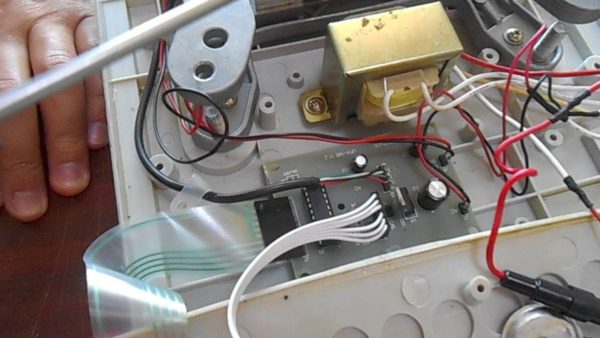  Почистване на везните вътре