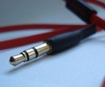  Съединител за слушалки