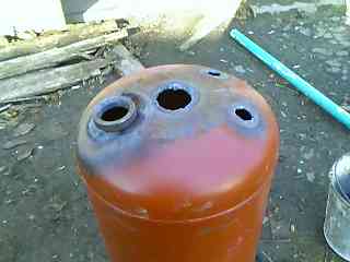  Отвори в резервоара