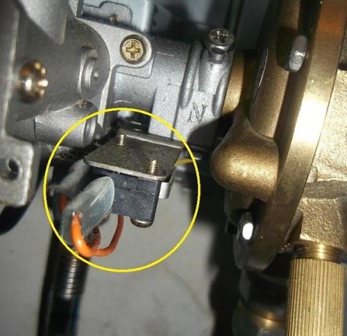  Регулатор на налягането в течност