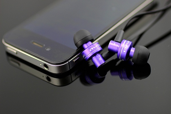  Телефон със слушалки