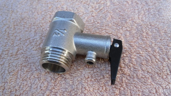  Ревизионен клапан